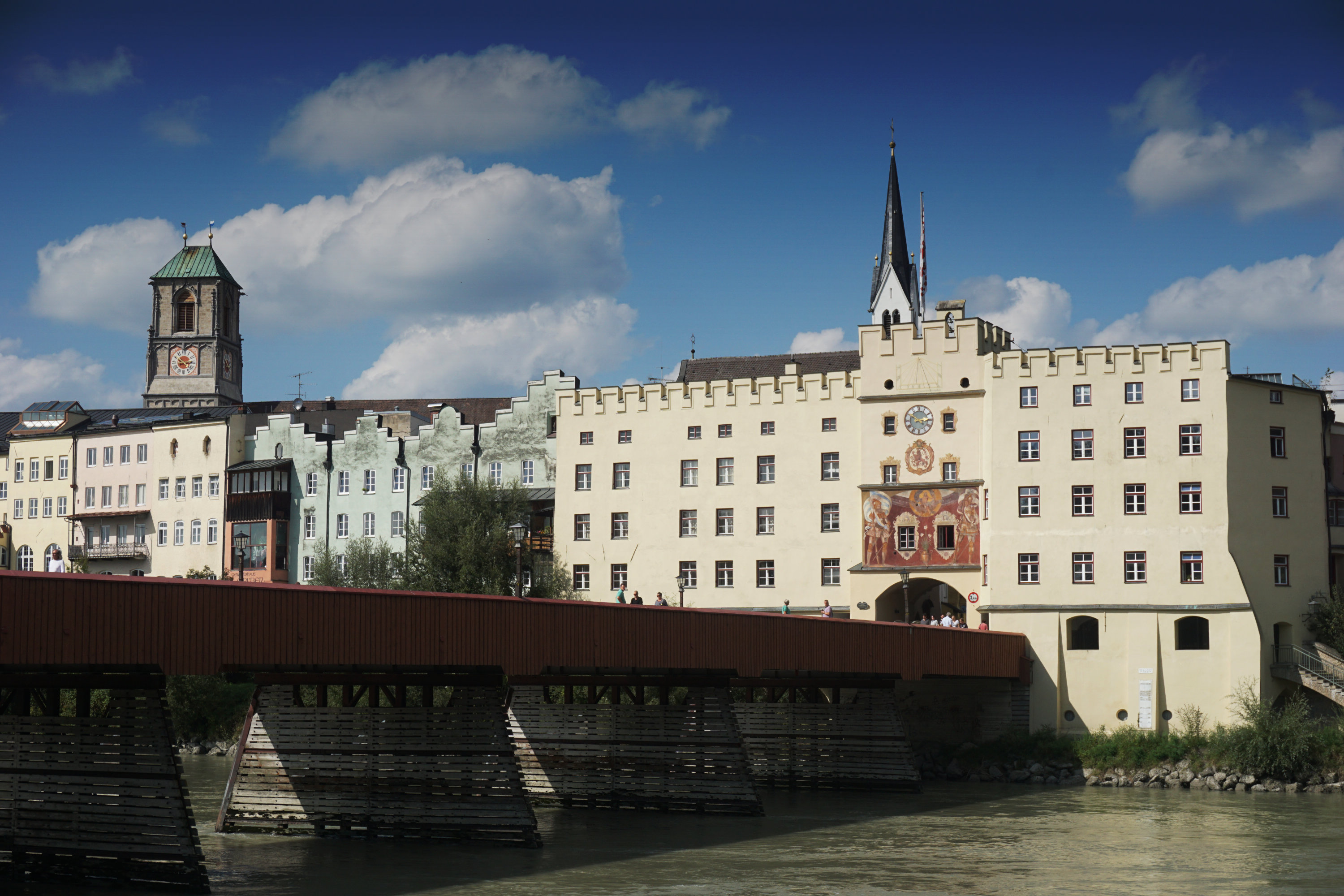 Brucktor und Rote Brücke