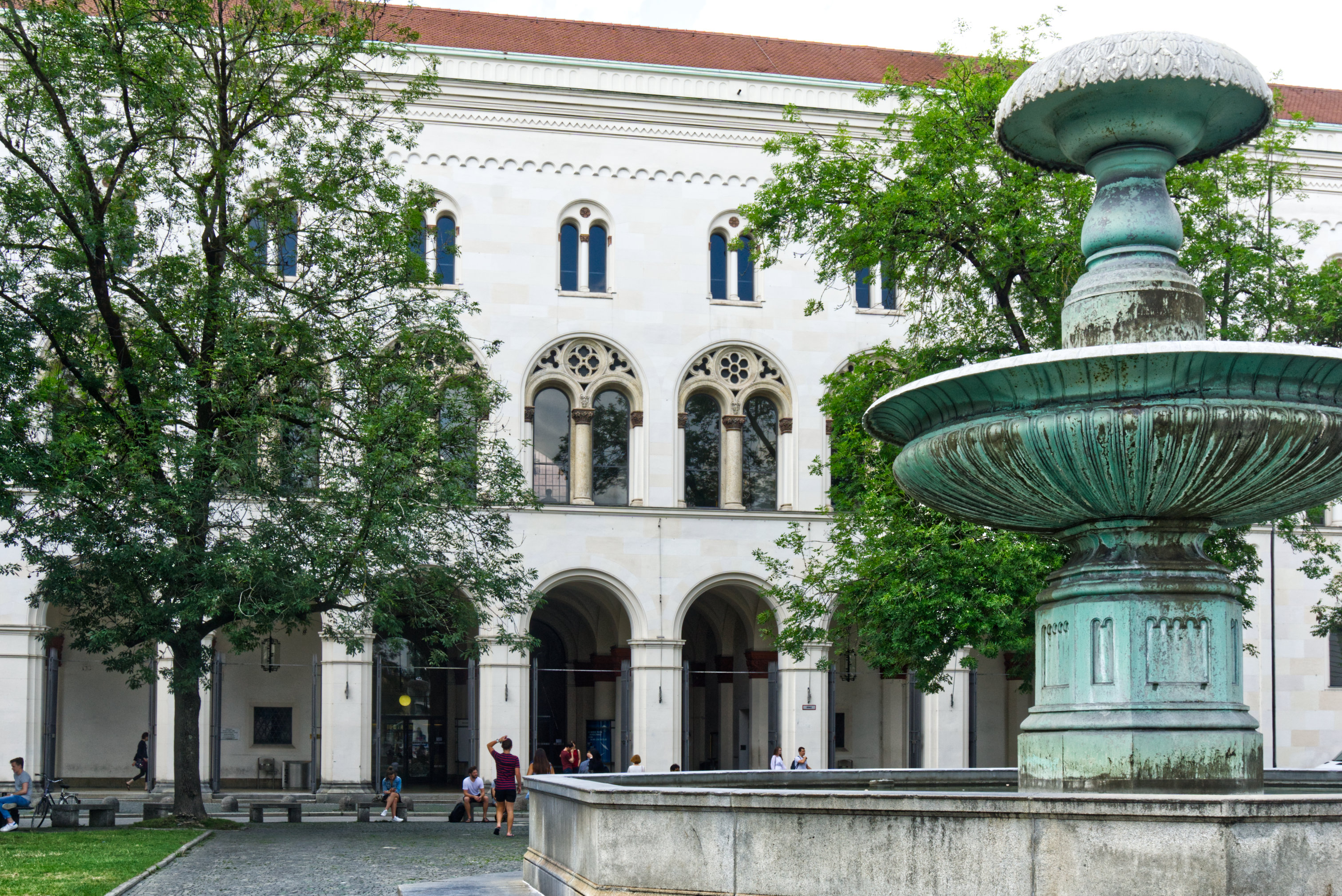 Ludwigs-Maximilian Universität München