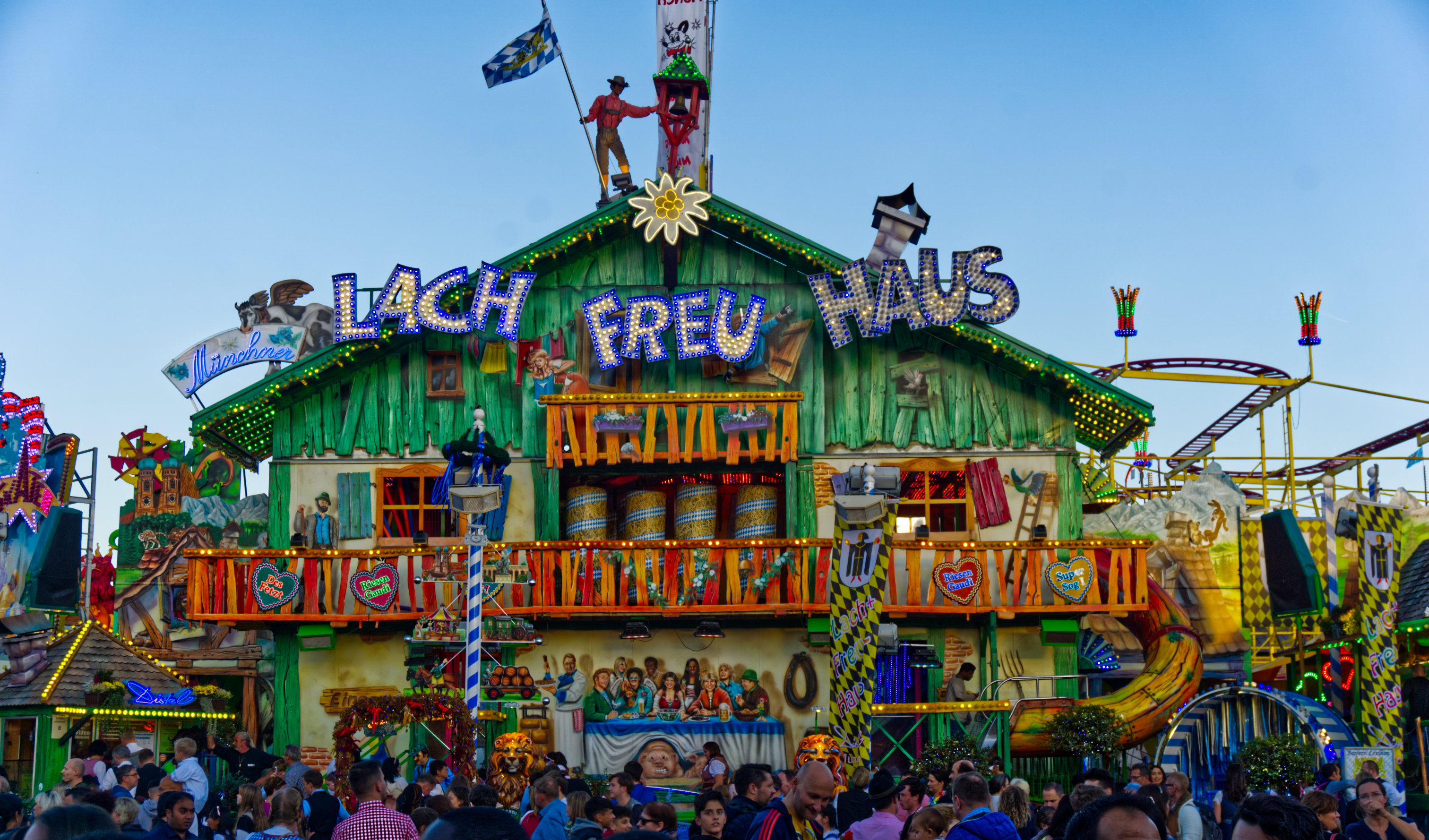 Wiesn Oktoberfest Lach und Freu Haus München